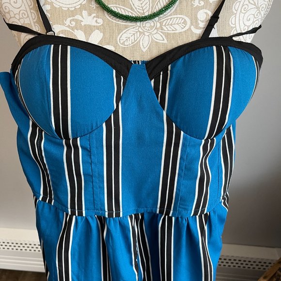 Band of Gypsies wide leg jumpsuit size small. - Picture 2 of 9